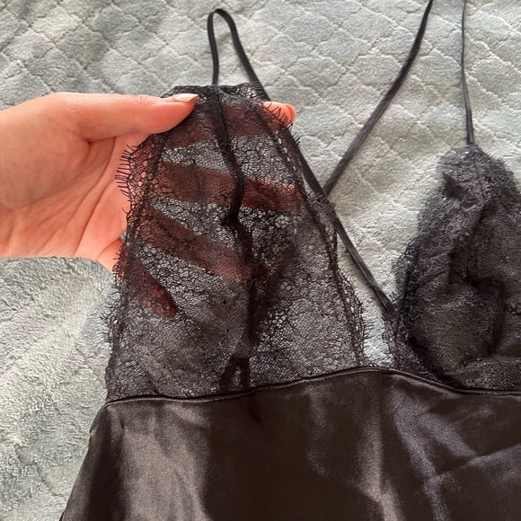 Victoria’s Secret satin open back slip - Picture 2 of 6